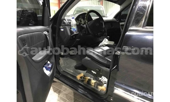 Buy Import Mercedes-Benz 190 (W201) Blue Car in Import - Dubai in Abaco Buy Import Mercedes-Benz 190 (W201) Blue Car in Import - Dubai in Abaco