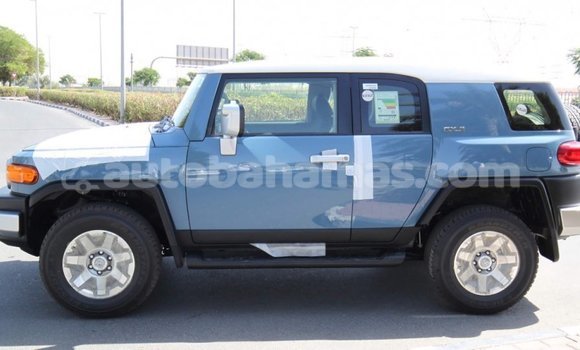 Buy Import Toyota FJ Cruiser Blue Car in Import - Dubai in Abaco Buy Import Toyota FJ Cruiser Blue Car in Import - Dubai in Abaco