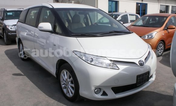 Buy Import Toyota Previa White Car in Import - Dubai in Abaco Buy Import Toyota Previa White Car in Import - Dubai in Abaco