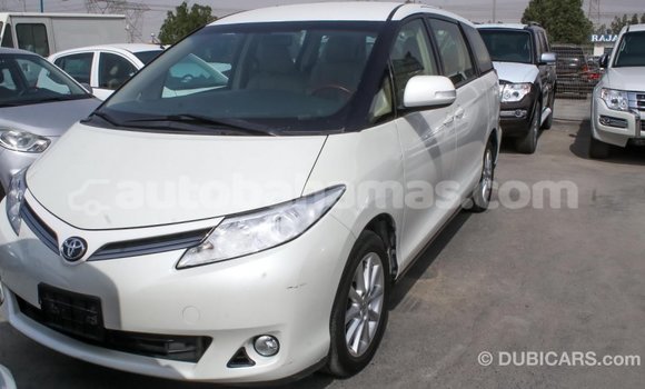 Buy Import Toyota Previa White Car in Import - Dubai in Abaco Buy Import Toyota Previa White Car in Import - Dubai in Abaco