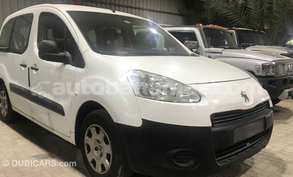 Buy Import Peugeot Partner White Car in Import - Dubai in Abaco