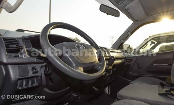 Buy Import Toyota Hiace White Car in Import - Dubai in Abaco Buy Import Toyota Hiace White Car in Import - Dubai in Abaco