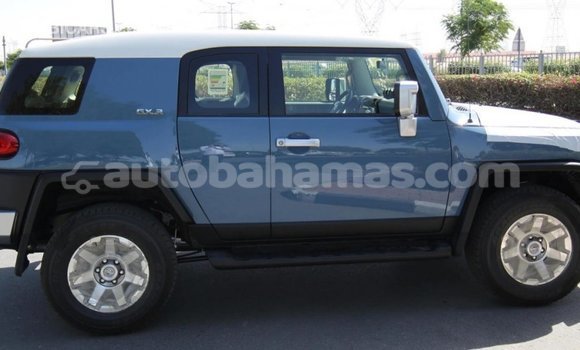 Buy Import Toyota FJ Cruiser Blue Car in Import - Dubai in Abaco Buy Import Toyota FJ Cruiser Blue Car in Import - Dubai in Abaco
