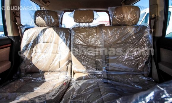 Buy Import Toyota Land Cruiser White Car in Import - Dubai in Abaco Buy Import Toyota Land Cruiser White Car in Import - Dubai in Abaco