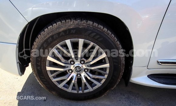 Buy Import Toyota Land Cruiser White Car in Import - Dubai in Abaco Buy Import Toyota Land Cruiser White Car in Import - Dubai in Abaco
