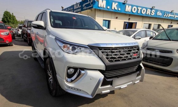 Buy Import Toyota Fortuner White Car in Import - Dubai in Abaco Buy Import Toyota Fortuner White Car in Import - Dubai in Abaco