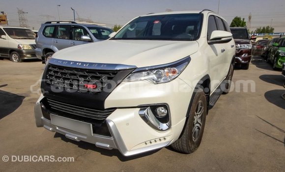 Buy Import Toyota Fortuner White Car in Import - Dubai in Abaco Buy Import Toyota Fortuner White Car in Import - Dubai in Abaco