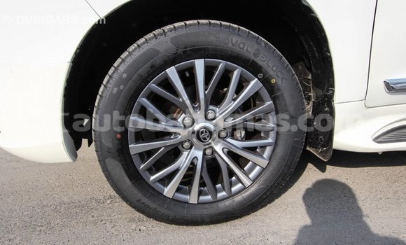 Buy Import Toyota Land Cruiser White Car in Import - Dubai in Abaco Buy Import Toyota Land Cruiser White Car in Import - Dubai in Abaco