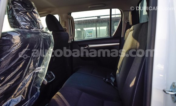 Buy Import Toyota Hilux White Car in Import - Dubai in Abaco Buy Import Toyota Hilux White Car in Import - Dubai in Abaco