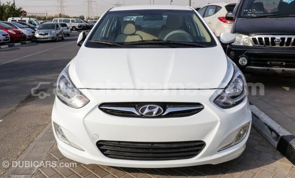 Buy Import Hyundai Accent White Car in Import - Dubai in Abaco Buy Import Hyundai Accent White Car in Import - Dubai in Abaco