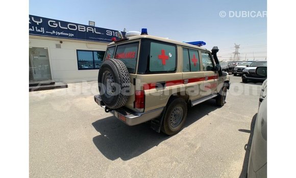 Buy Import Toyota Land Cruiser Beige Car in Import - Dubai in Abaco Buy Import Toyota Land Cruiser Beige Car in Import - Dubai in Abaco