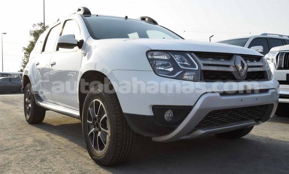 Buy Import Renault Duster White Car in Import - Dubai in Abaco