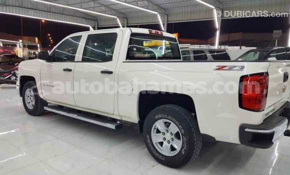 Buy Import Chevrolet Silverado White Car in Import - Dubai in Abaco Buy Import Chevrolet Silverado White Car in Import - Dubai in Abaco