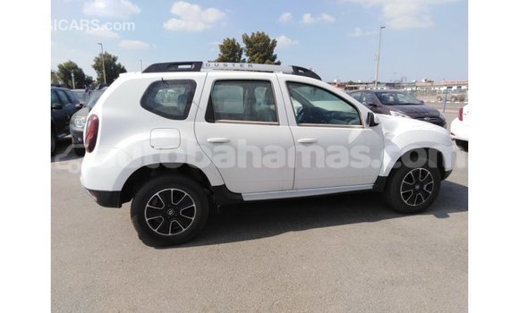 Buy Import Renault Duster White Car in Import - Dubai in Abaco Buy Import Renault Duster White Car in Import - Dubai in Abaco
