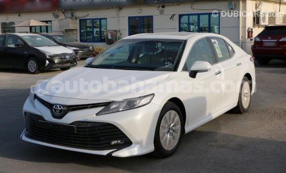 Buy Import Toyota Camry White Car in Import - Dubai in Abaco Buy Import Toyota Camry White Car in Import - Dubai in Abaco