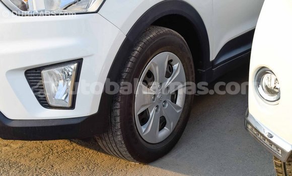 Buy Import Hyundai Creta White Car in Import - Dubai in Abaco Buy Import Hyundai Creta White Car in Import - Dubai in Abaco