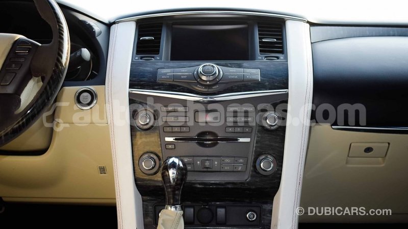 Big with watermark nissan patrol abaco import dubai 1319