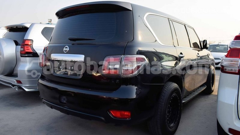 Big with watermark nissan patrol abaco import dubai 1319