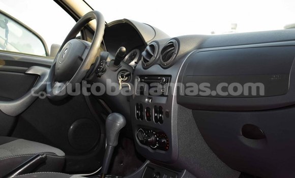 Buy Import Renault Duster White Car in Import - Dubai in Abaco Buy Import Renault Duster White Car in Import - Dubai in Abaco