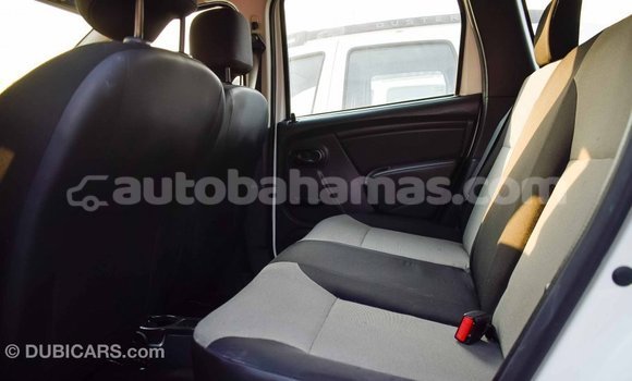 Buy Import Renault Duster White Car in Import - Dubai in Abaco Buy Import Renault Duster White Car in Import - Dubai in Abaco