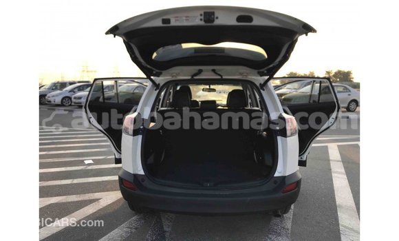 Buy Import Toyota HiAce White Truck in Import - Dubai in Abaco Buy Import Toyota HiAce White Truck in Import - Dubai in Abaco