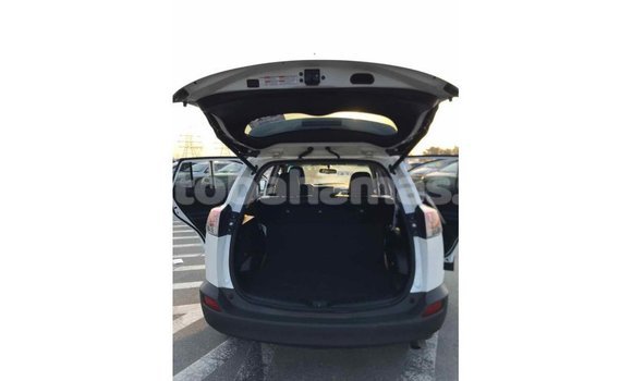 Buy Import Toyota HiAce White Truck in Import - Dubai in Abaco Buy Import Toyota HiAce White Truck in Import - Dubai in Abaco