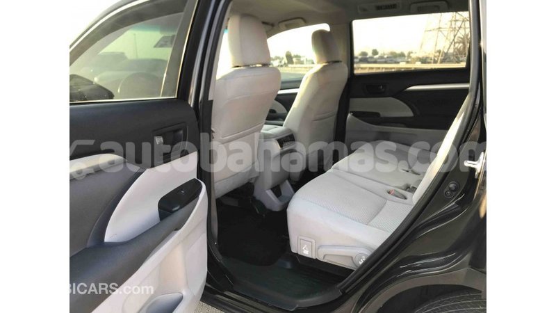 Big with watermark toyota highlander abaco import dubai 1334
