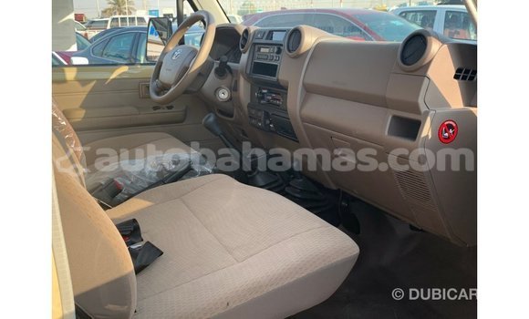 Buy Import Toyota Land Cruiser Beige Car in Import - Dubai in Abaco Buy Import Toyota Land Cruiser Beige Car in Import - Dubai in Abaco