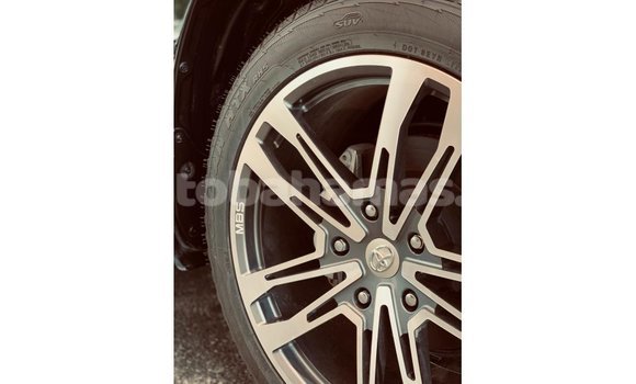 Buy Import Toyota Land Cruiser Black Car in Import - Dubai in Abaco Buy Import Toyota Land Cruiser Black Car in Import - Dubai in Abaco