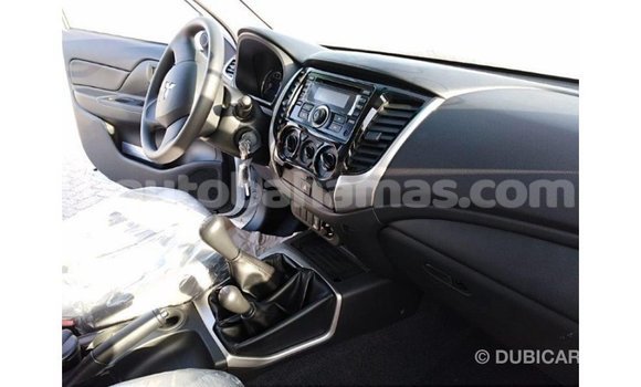 Buy Import Mitsubishi L200 White Car in Import - Dubai in Abaco Buy Import Mitsubishi L200 White Car in Import - Dubai in Abaco