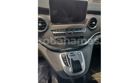 Buy Import Mercedes-Benz 250 Black Car in Import - Dubai in Abaco Buy Import Mercedes-Benz 250 Black Car in Import - Dubai in Abaco