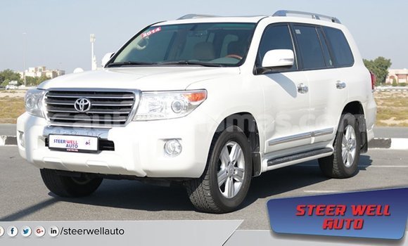 Buy Import Toyota Land Cruiser White Car in Import - Dubai in Abaco Buy Import Toyota Land Cruiser White Car in Import - Dubai in Abaco