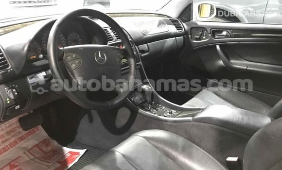 Buy Import Mercedes-Benz 190 (W201) Other Car in Import - Dubai in Abaco Buy Import Mercedes-Benz 190 (W201) Other Car in Import - Dubai in Abaco