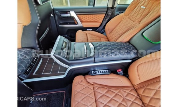 Buy Import Toyota Land Cruiser Black Car in Import - Dubai in Abaco Buy Import Toyota Land Cruiser Black Car in Import - Dubai in Abaco