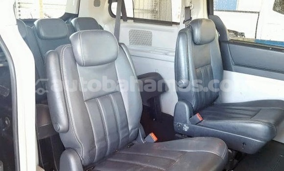 Buy Used Chrysler Town & Country Blue Car in Freetown in Eleuthera Buy Used Chrysler Town & Country Blue Car in Freetown in Eleuthera