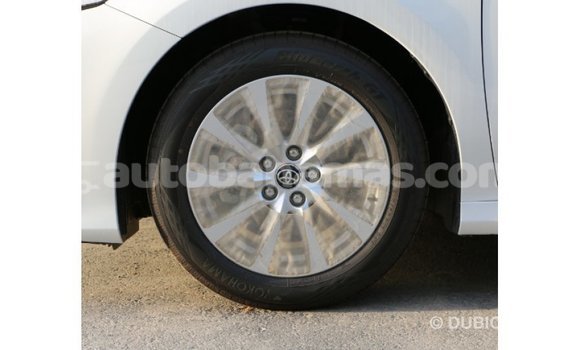 Buy Import Toyota Camry White Car in Import - Dubai in Abaco Buy Import Toyota Camry White Car in Import - Dubai in Abaco