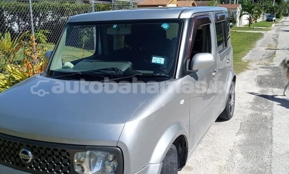 Buy Used Nissan Cube Silver Car in Freetown in Eleuthera