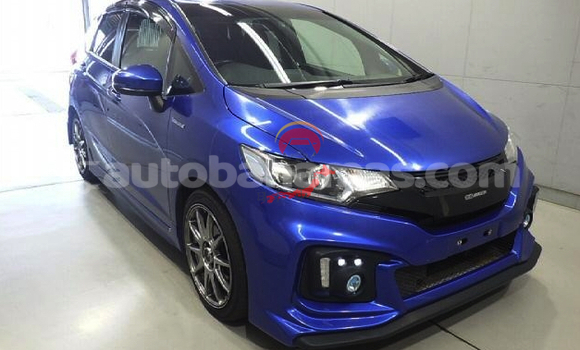 Buy Used Honda FIT Silver Car in Freetown in Eleuthera