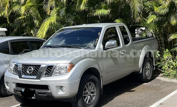 Buy Used Nissan UD Silver Truck in Pirates Well in Mayaguana