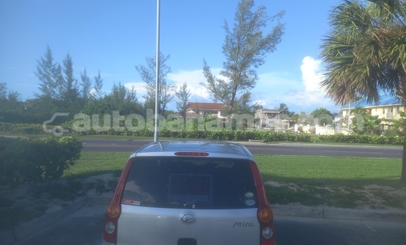 Buy Used Daihatsu Mira Silver Car in Alice Town in Biminis Buy Used Daihatsu Mira Silver Car in Alice Town in Biminis