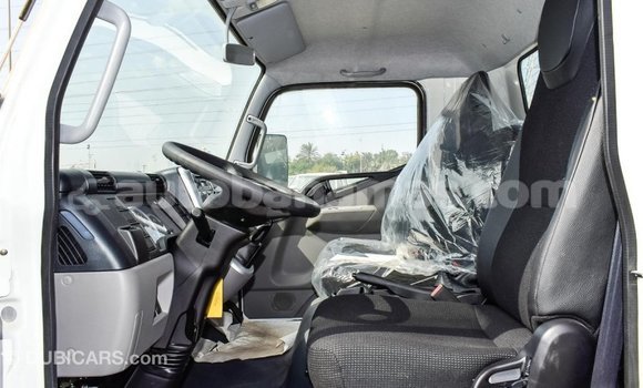 Buy Import Mitsubishi L400 White Truck in Import - Dubai in Abaco Buy Import Mitsubishi L400 White Truck in Import - Dubai in Abaco