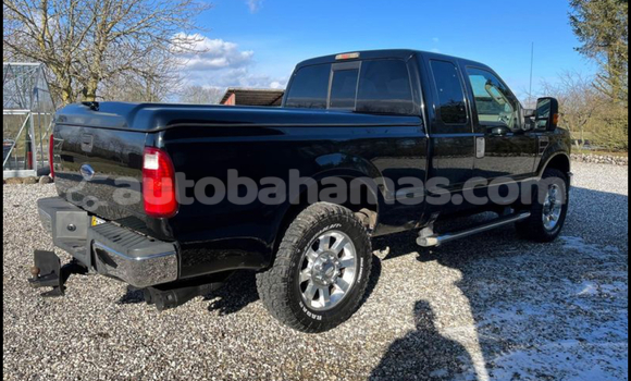 Buy Used Bedford CFS Blue Car in Freetown in Eleuthera