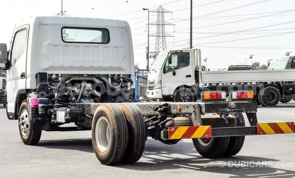 Buy Import Mitsubishi L400 White Truck in Import - Dubai in Abaco Buy Import Mitsubishi L400 White Truck in Import - Dubai in Abaco