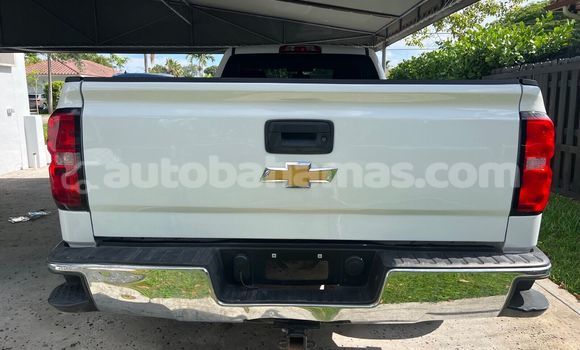 Buy Used Chevrolet Silverado White Car in Marsh Harbour in Abaco Buy Used Chevrolet Silverado White Car in Marsh Harbour in Abaco
