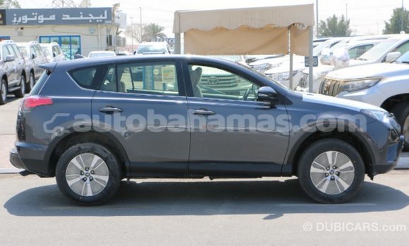 Buy Import Toyota HiAce Other Truck in Import - Dubai in Abaco Buy Import Toyota HiAce Other Truck in Import - Dubai in Abaco