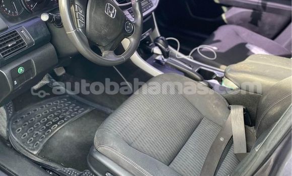 Buy Used Honda Accord Black Car in Marsh Harbour in Abaco Buy Used Honda Accord Black Car in Marsh Harbour in Abaco