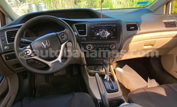Buy Used Honda Civic White Car in Nicholls Town in Andros Buy Used Honda Civic White Car in Nicholls Town in Andros