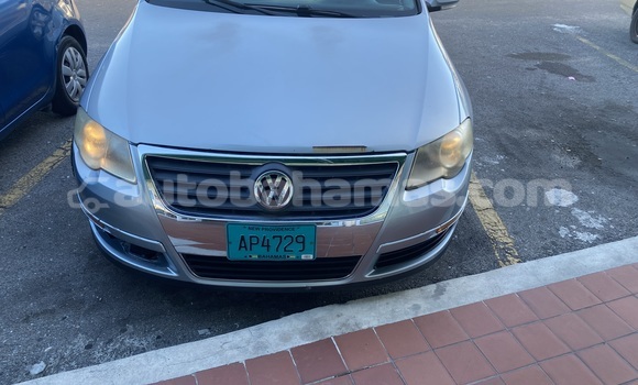 Buy Used Volkswagen Passat Blue Car in Marsh Harbour in Abaco Buy Used Volkswagen Passat Blue Car in Marsh Harbour in Abaco