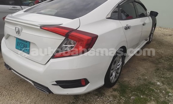 Buy Used Honda Civic White Car in Marsh Harbour in Abaco Buy Used Honda Civic White Car in Marsh Harbour in Abaco