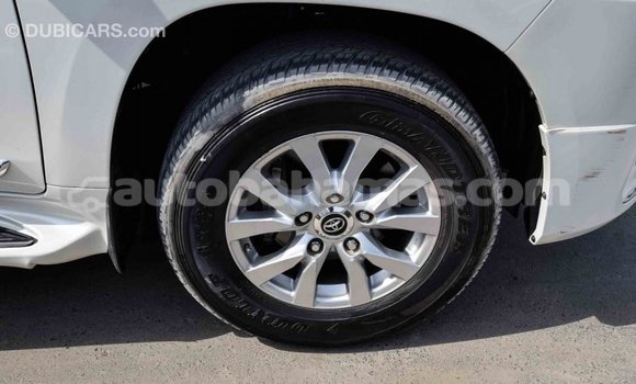 Buy Import Toyota Land Cruiser White Car in Import - Dubai in Abaco Buy Import Toyota Land Cruiser White Car in Import - Dubai in Abaco